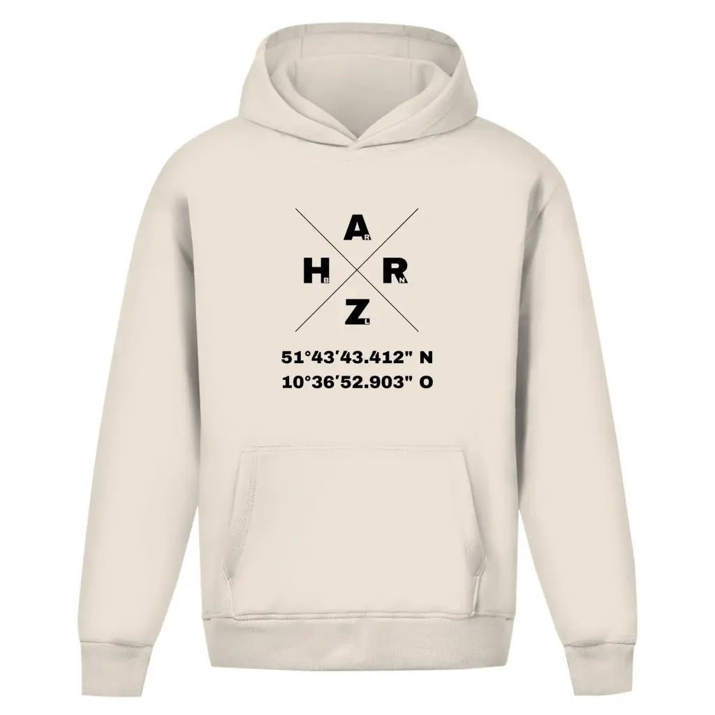 Creme Oversize Hoodie ohne Kordel mit den Koordinaten des Memory Hotels in Braunlage im Harz.